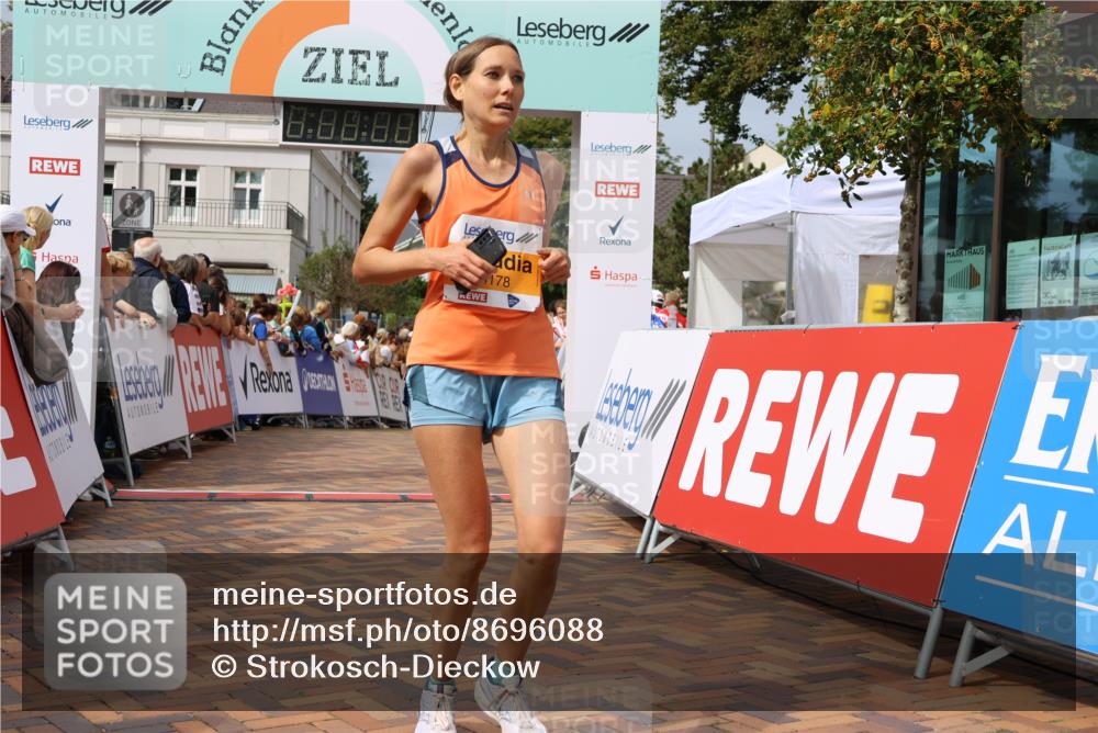 31.08.2025 - 21. Blankeneser Heldenlauf Strokosch-Dieckow http://msf.ph/oto/8696088 31.08.2025 12:23:39 Ziel 5367, 5366, 5178, 4006, 4016 meine-sportfotos.de