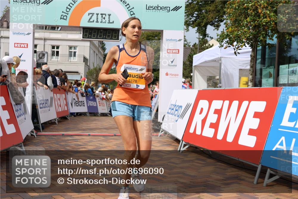 31.08.2025 - 21. Blankeneser Heldenlauf Strokosch-Dieckow http://msf.ph/oto/8696090 31.08.2025 12:23:39 Ziel 5367, 5366, 5178, 4006, 4016 meine-sportfotos.de