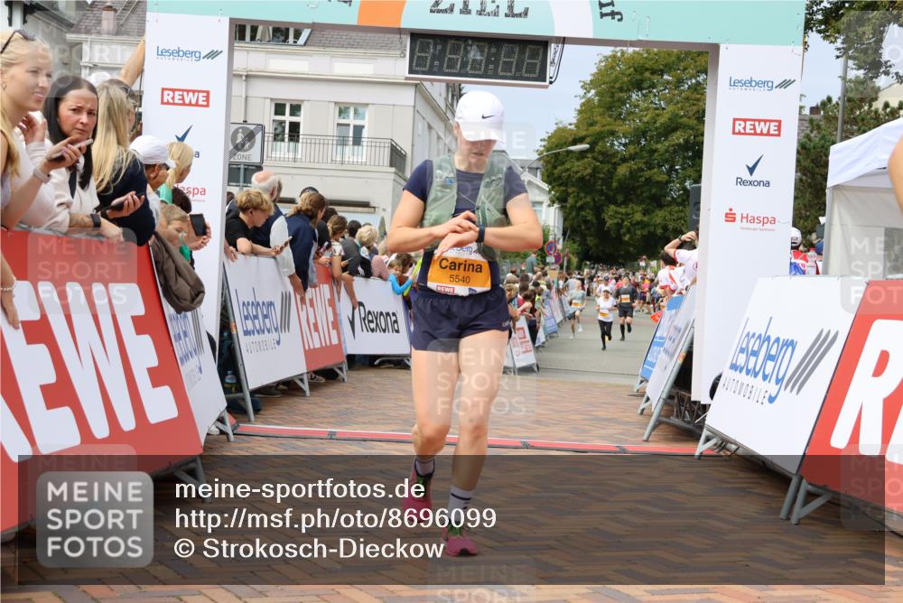 31.08.2025 - 21. Blankeneser Heldenlauf Strokosch-Dieckow http://msf.ph/oto/8696099 31.08.2025 12:28:32 Ziel 5320, 5540, 4220, 4424 meine-sportfotos.de
