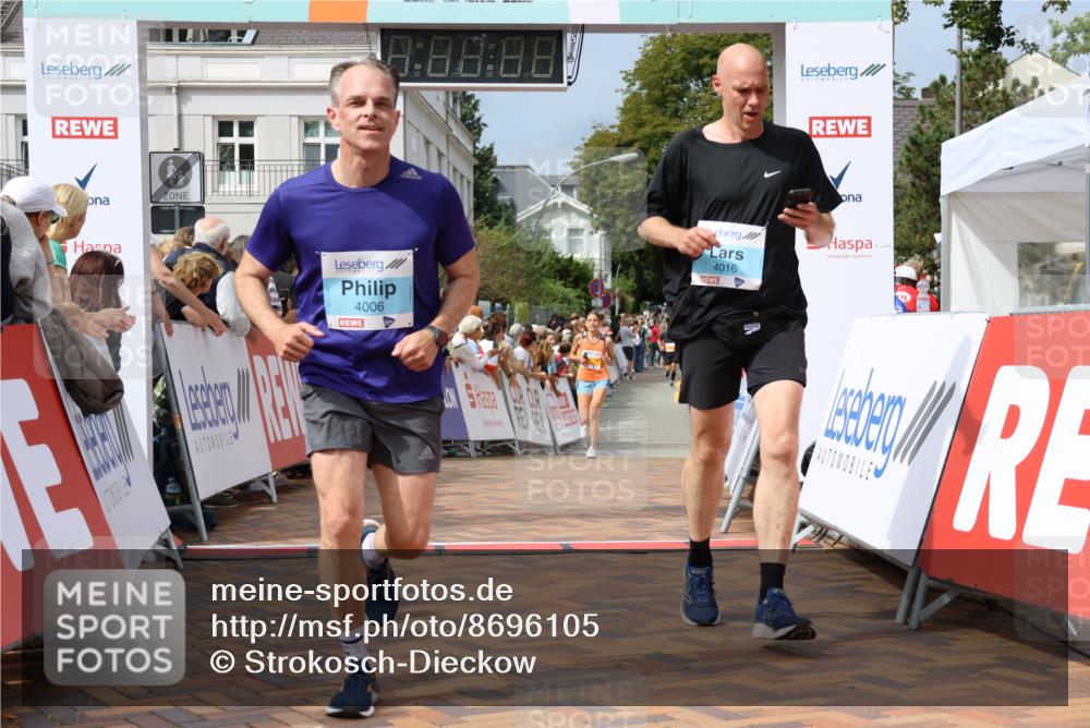 31.08.2025 - 21. Blankeneser Heldenlauf Strokosch-Dieckow http://msf.ph/oto/8696105 31.08.2025 12:23:33 Ziel 5178, 4419, 4278, 4006, 4016 meine-sportfotos.de