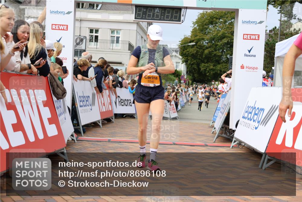 31.08.2025 - 21. Blankeneser Heldenlauf Strokosch-Dieckow http://msf.ph/oto/8696108 31.08.2025 12:28:31 Ziel 5320, 5540, 5813, 4220, 4424 meine-sportfotos.de