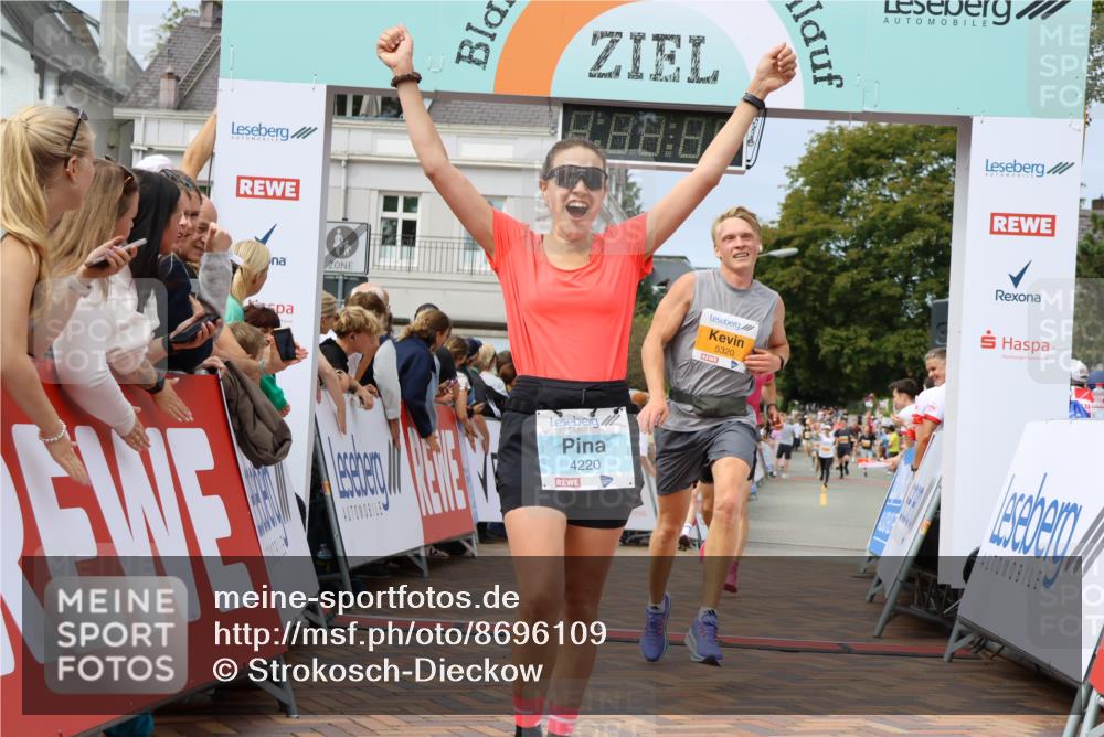 31.08.2025 - 21. Blankeneser Heldenlauf Strokosch-Dieckow http://msf.ph/oto/8696109 31.08.2025 12:28:28 Ziel 5320, 5540, 5813, 4220, 4424 meine-sportfotos.de