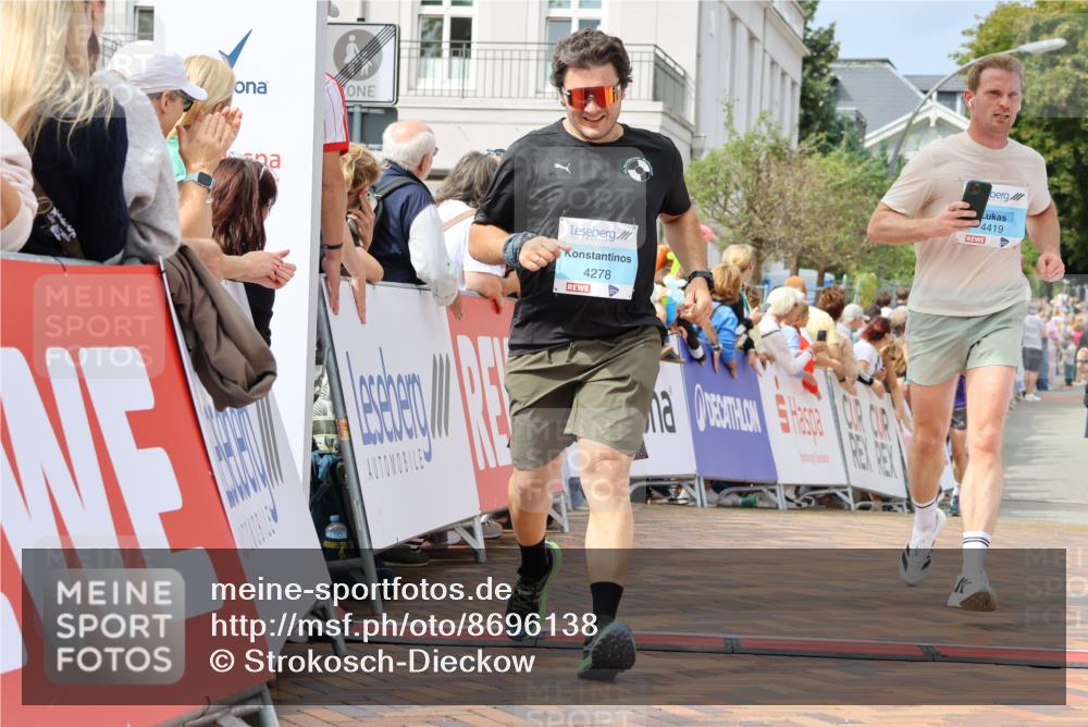 31.08.2025 - 21. Blankeneser Heldenlauf Strokosch-Dieckow http://msf.ph/oto/8696138 31.08.2025 12:23:28 Ziel 5410, 5252, 4419, 4278, 4006, 4016 meine-sportfotos.de