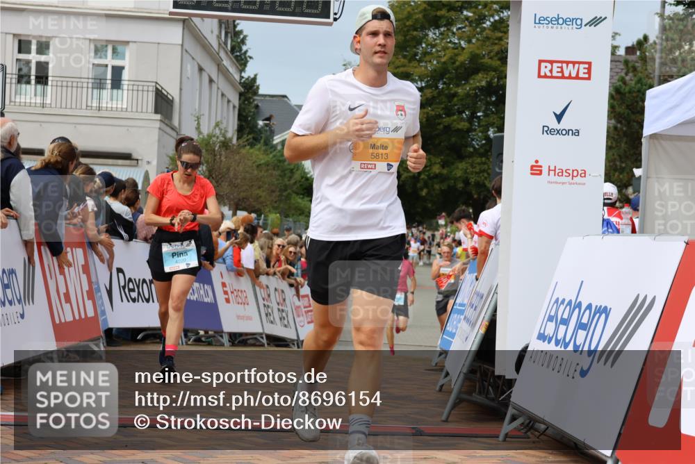 31.08.2025 - 21. Blankeneser Heldenlauf Strokosch-Dieckow http://msf.ph/oto/8696154 31.08.2025 12:28:24 Ziel 5320, 5813, 4220, 4424 meine-sportfotos.de