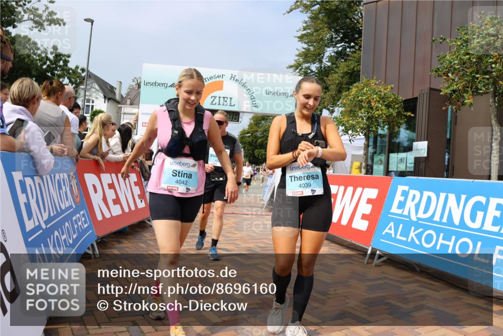 31.08.2025 - 21. Blankeneser Heldenlauf Strokosch-Dieckow http://msf.ph/oto/8696160 31.08.2025 12:23:20 Ziel 5410, 5252, 4133, 4039, 4042, 4253 meine-sportfotos.de