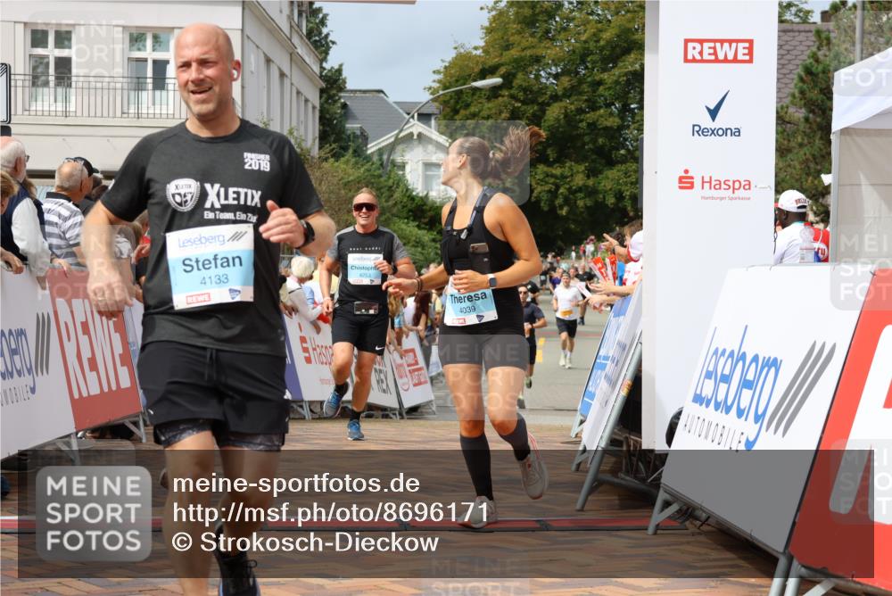 31.08.2025 - 21. Blankeneser Heldenlauf Strokosch-Dieckow http://msf.ph/oto/8696171 31.08.2025 12:23:15 Ziel 5709, 5144, 4133, 4039, 4042, 4253 meine-sportfotos.de
