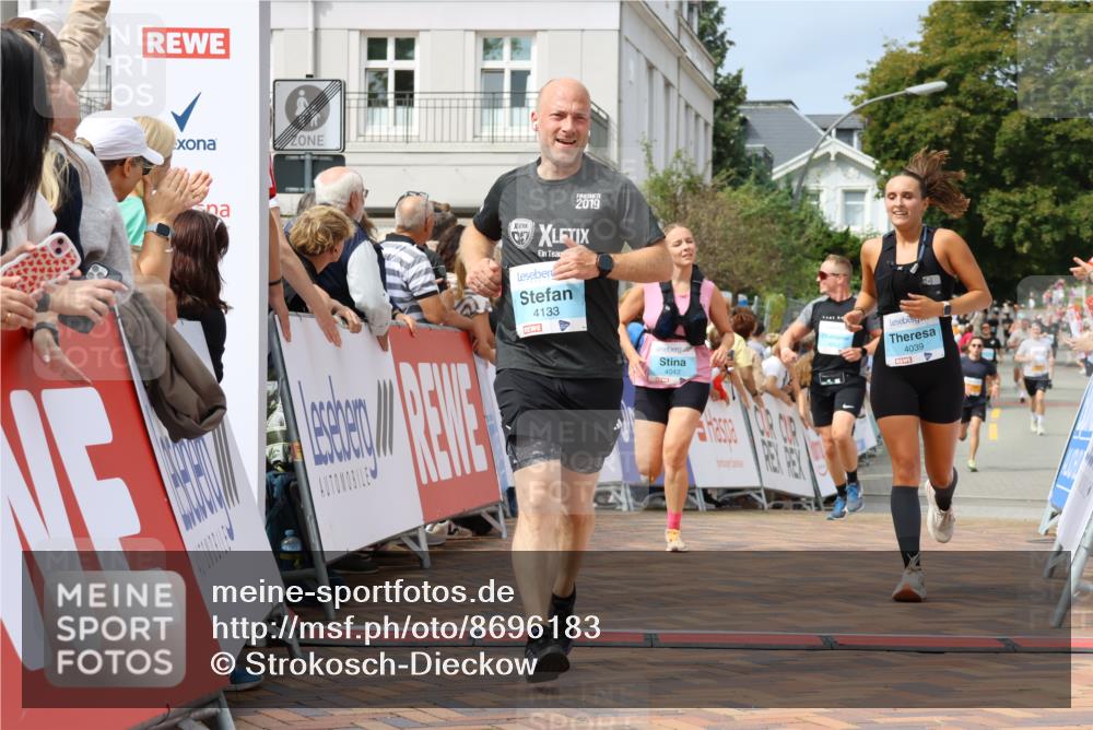 31.08.2025 - 21. Blankeneser Heldenlauf Strokosch-Dieckow http://msf.ph/oto/8696183 31.08.2025 12:23:14 Ziel 5709, 5144, 4133, 4039, 4042, 4253 meine-sportfotos.de