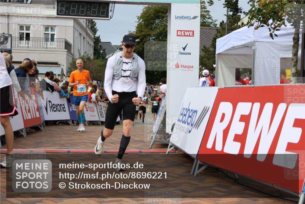 31.08.2025 - 21. Blankeneser Heldenlauf Strokosch-Dieckow http://msf.ph/oto/8696221 31.08.2025 12:27:57 Ziel 5322, 4058 meine-sportfotos.de