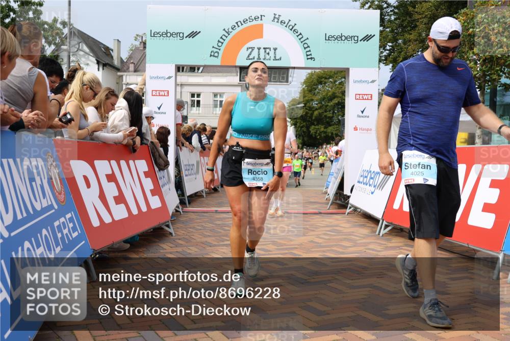 31.08.2025 - 21. Blankeneser Heldenlauf Strokosch-Dieckow http://msf.ph/oto/8696228 31.08.2025 12:23:05 Ziel 5797, 4358, 4025, 4285, 4426 meine-sportfotos.de