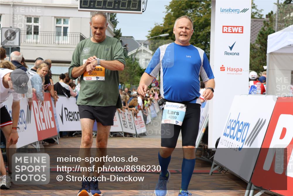 31.08.2025 - 21. Blankeneser Heldenlauf Strokosch-Dieckow http://msf.ph/oto/8696230 31.08.2025 12:27:50 Ziel 5433, 5742, 4269 meine-sportfotos.de
