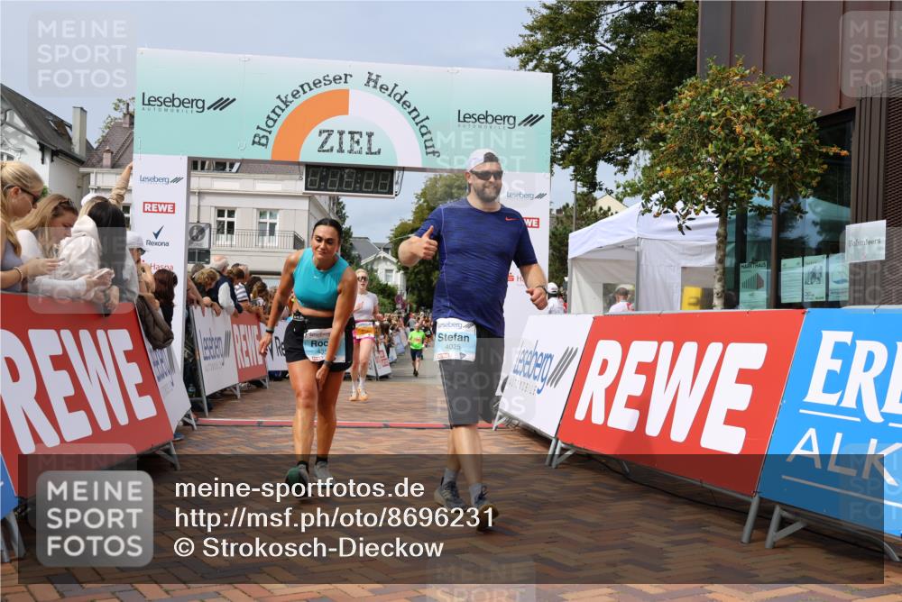 31.08.2025 - 21. Blankeneser Heldenlauf Strokosch-Dieckow http://msf.ph/oto/8696231 31.08.2025 12:23:04 Ziel 5797, 4358, 4025, 4285, 4426 meine-sportfotos.de