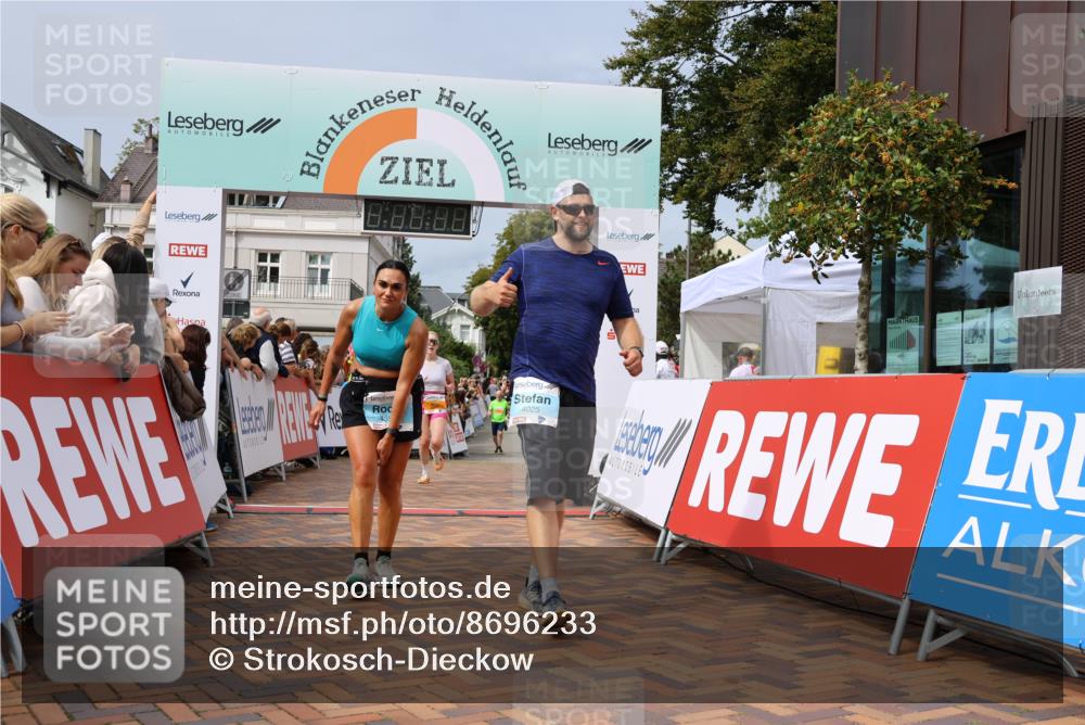 31.08.2025 - 21. Blankeneser Heldenlauf Strokosch-Dieckow http://msf.ph/oto/8696233 31.08.2025 12:23:04 Ziel 5797, 4358, 4025, 4285, 4426 meine-sportfotos.de