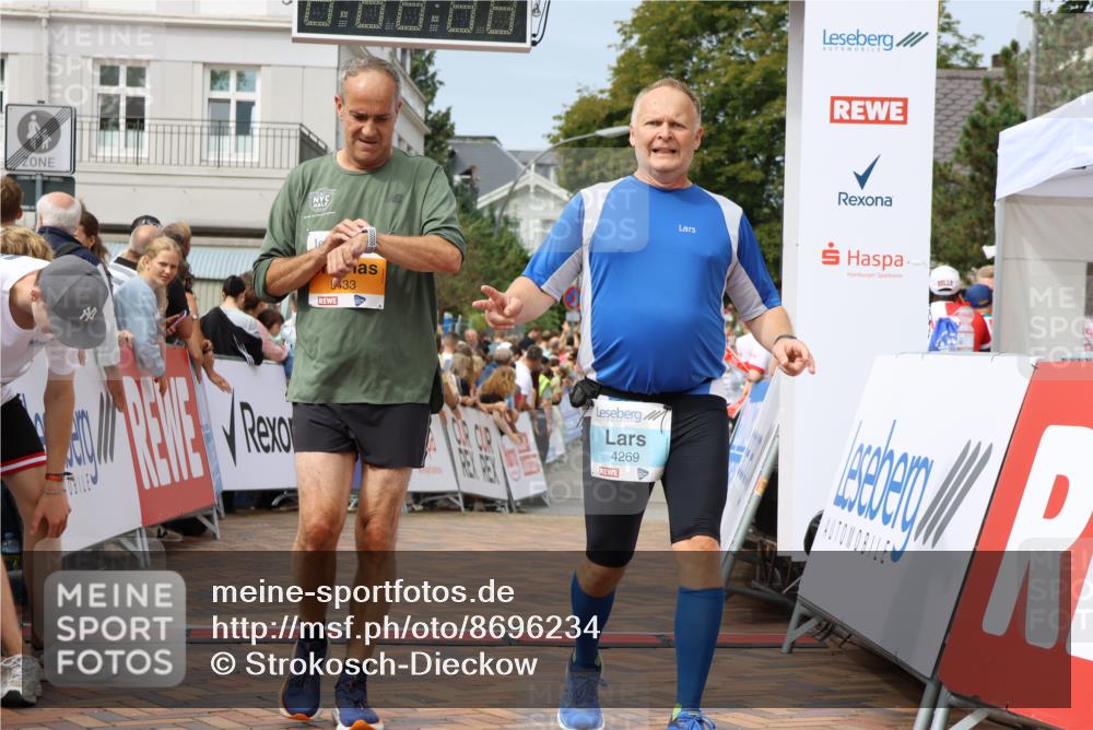 31.08.2025 - 21. Blankeneser Heldenlauf Strokosch-Dieckow http://msf.ph/oto/8696234 31.08.2025 12:27:50 Ziel 5433, 5742, 4269 meine-sportfotos.de
