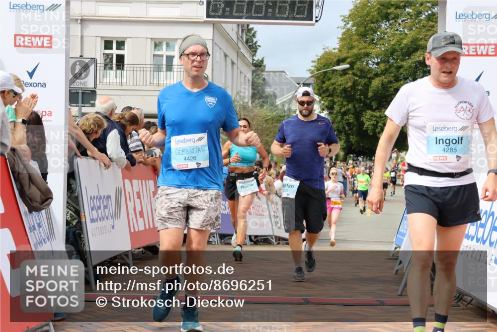 31.08.2025 - 21. Blankeneser Heldenlauf Strokosch-Dieckow http://msf.ph/oto/8696251 31.08.2025 12:23:00 Ziel 5797, 4358, 4025, 4285, 4426 meine-sportfotos.de