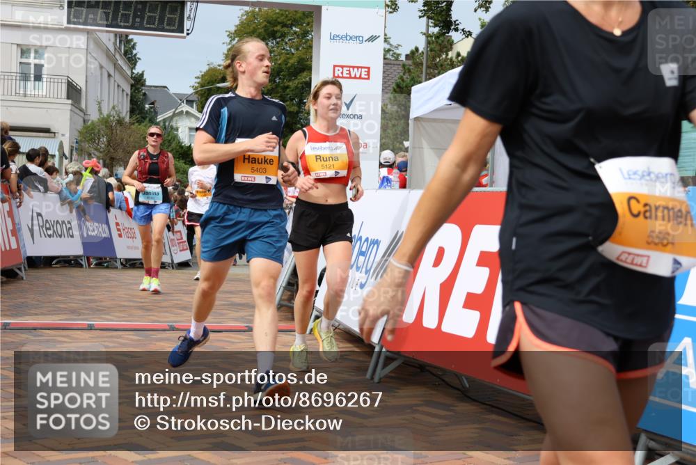 31.08.2025 - 21. Blankeneser Heldenlauf Strokosch-Dieckow http://msf.ph/oto/8696267 31.08.2025 12:27:41 Ziel 5121, 5403, 5564, 5742, 4143 meine-sportfotos.de
