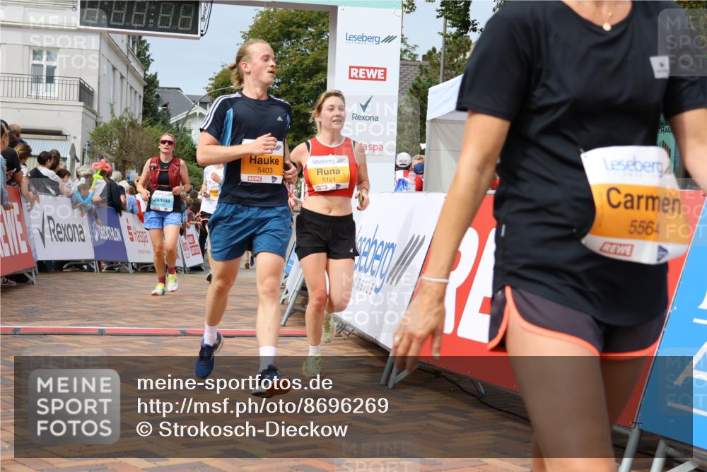 31.08.2025 - 21. Blankeneser Heldenlauf Strokosch-Dieckow http://msf.ph/oto/8696269 31.08.2025 12:27:41 Ziel 5121, 5403, 5564, 5742, 4143 meine-sportfotos.de