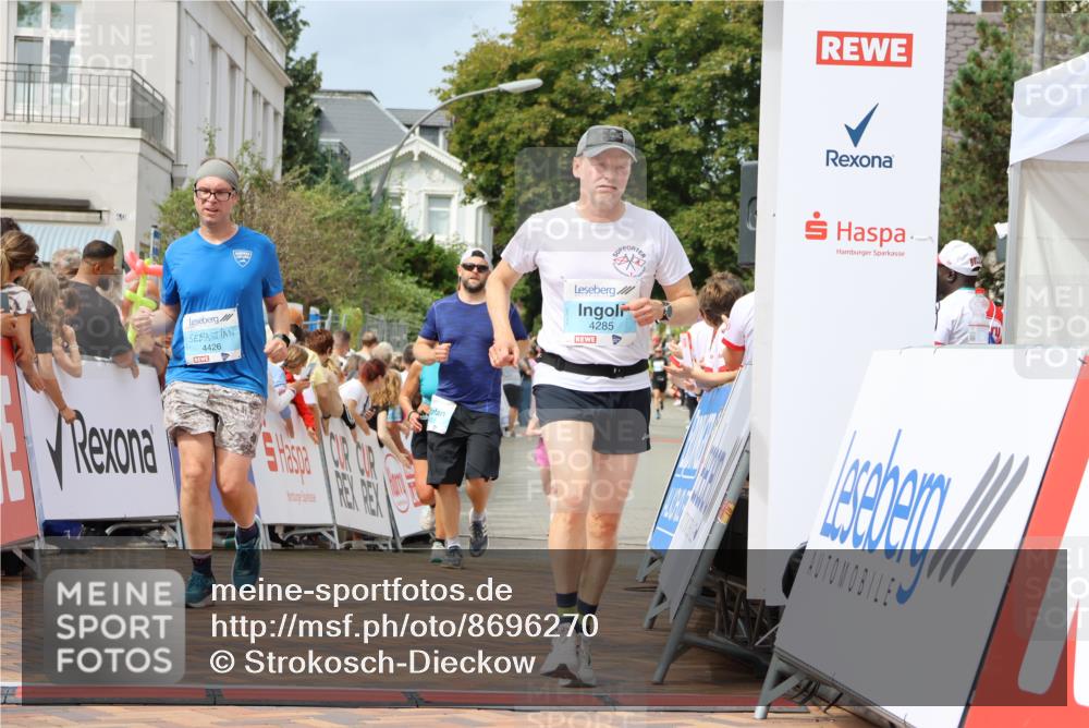 31.08.2025 - 21. Blankeneser Heldenlauf Strokosch-Dieckow http://msf.ph/oto/8696270 31.08.2025 12:22:58 Ziel 4358, 4025, 4285, 4426 meine-sportfotos.de