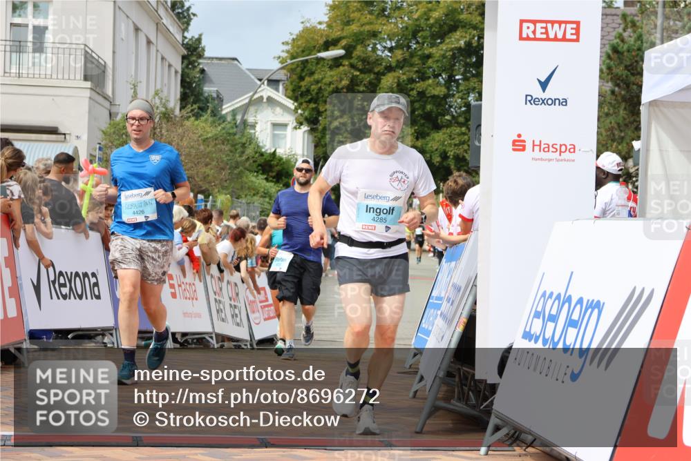 31.08.2025 - 21. Blankeneser Heldenlauf Strokosch-Dieckow http://msf.ph/oto/8696272 31.08.2025 12:22:58 Ziel 4358, 4025, 4285, 4426 meine-sportfotos.de