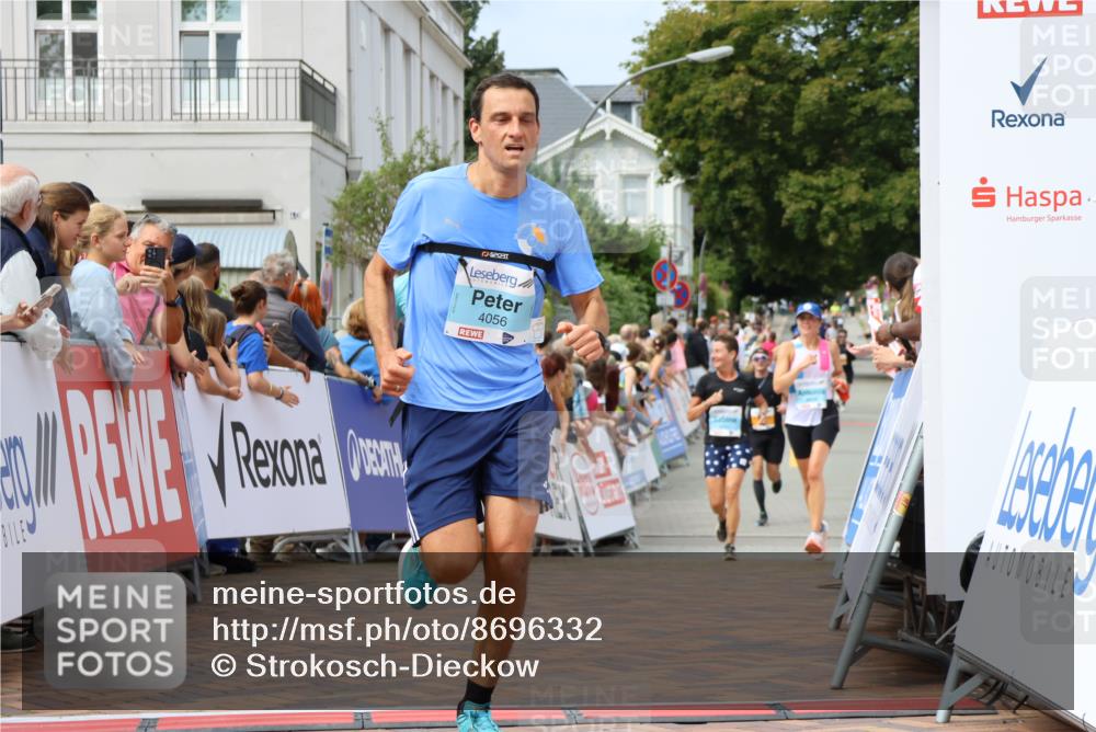 31.08.2025 - 21. Blankeneser Heldenlauf Strokosch-Dieckow http://msf.ph/oto/8696332 31.08.2025 12:22:29 Ziel 5624, 5207, 4166, 4056, 4098, 4282 meine-sportfotos.de