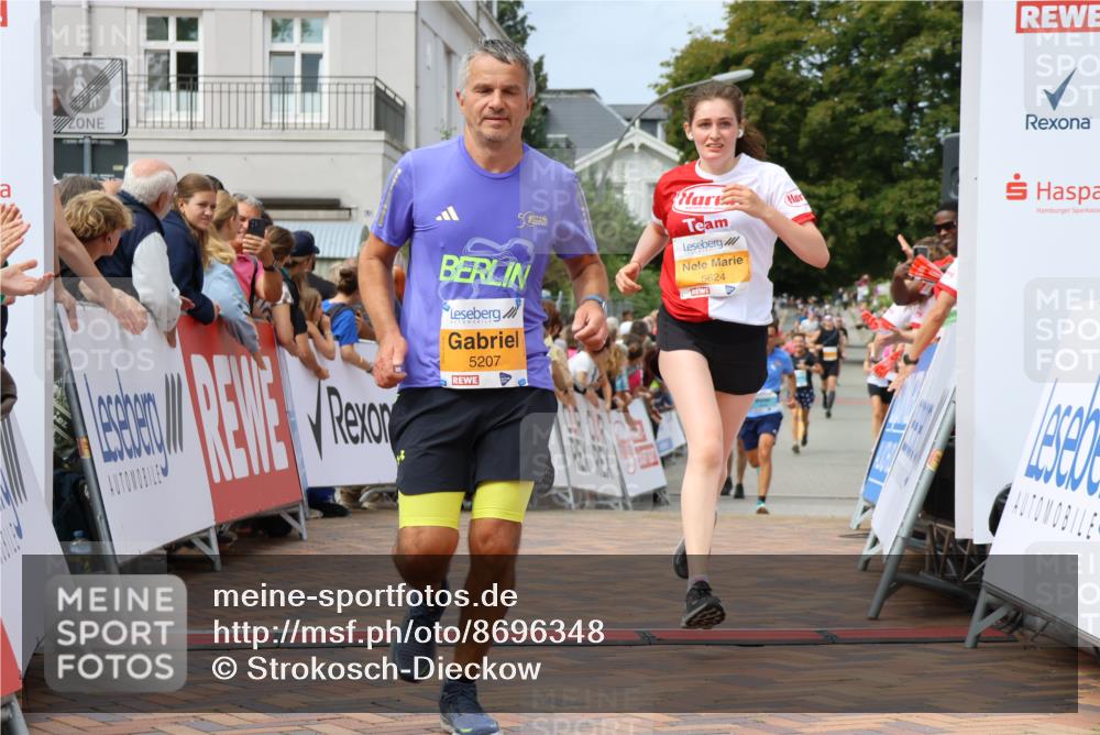 31.08.2025 - 21. Blankeneser Heldenlauf Strokosch-Dieckow http://msf.ph/oto/8696348 31.08.2025 12:22:24 Ziel 5624, 5207, 4056, 4178 meine-sportfotos.de