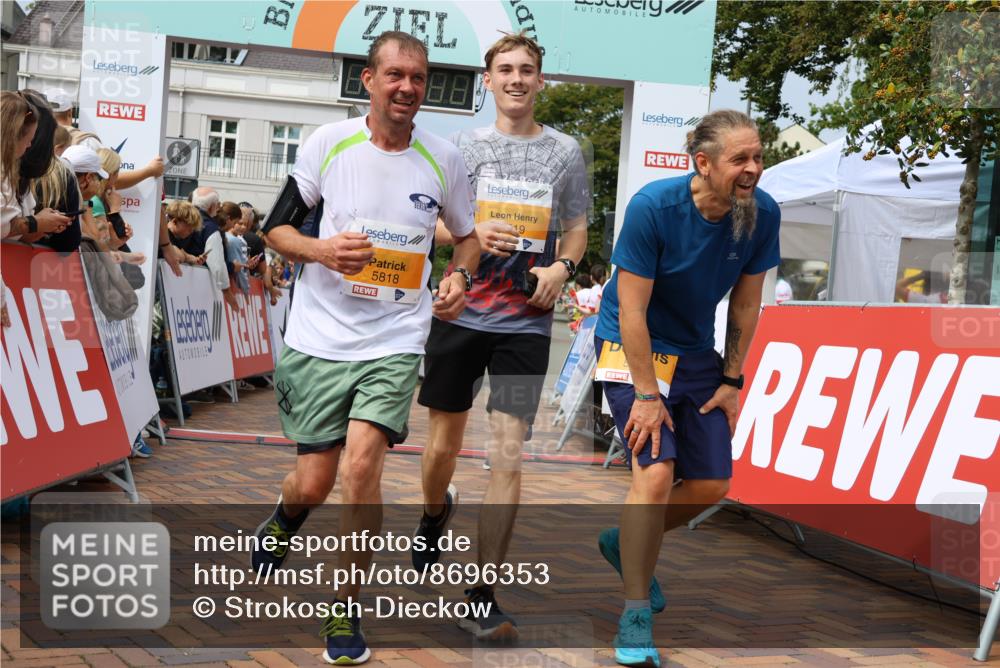 31.08.2025 - 21. Blankeneser Heldenlauf Strokosch-Dieckow http://msf.ph/oto/8696353 31.08.2025 12:27:01 Ziel 5065, 5274, 5275, 5664, 5015, 5291, 5818, 5819 meine-sportfotos.de
