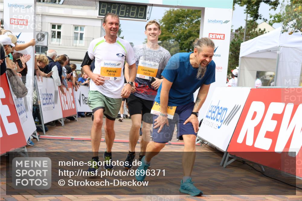 31.08.2025 - 21. Blankeneser Heldenlauf Strokosch-Dieckow http://msf.ph/oto/8696371 31.08.2025 12:27:00 Ziel 5065, 5274, 5275, 5664, 5015, 5291, 5818, 5819 meine-sportfotos.de