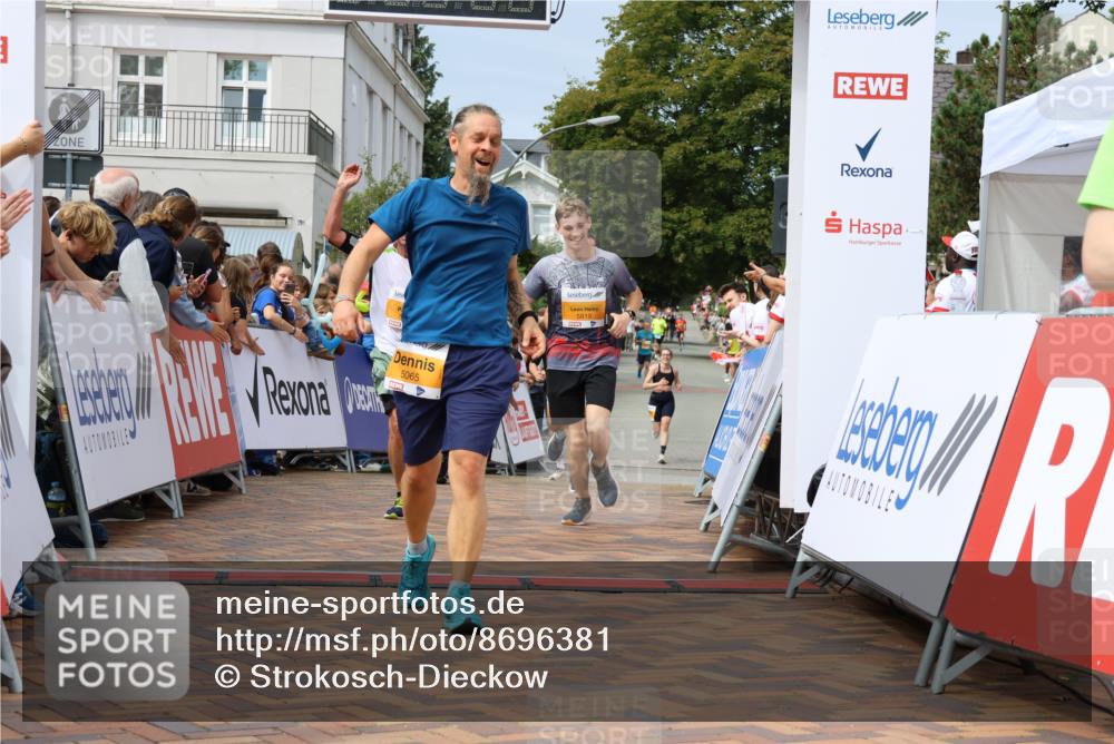 31.08.2025 - 21. Blankeneser Heldenlauf Strokosch-Dieckow http://msf.ph/oto/8696381 31.08.2025 12:26:58 Ziel 5065, 5274, 5275, 5664, 5015, 5818, 5819, 4180 meine-sportfotos.de