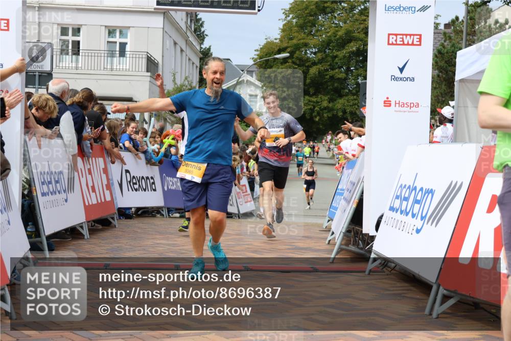 31.08.2025 - 21. Blankeneser Heldenlauf Strokosch-Dieckow http://msf.ph/oto/8696387 31.08.2025 12:26:58 Ziel 5065, 5274, 5275, 5664, 5015, 5818, 5819, 4180 meine-sportfotos.de