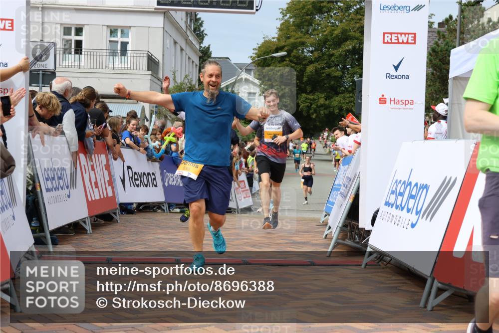 31.08.2025 - 21. Blankeneser Heldenlauf Strokosch-Dieckow http://msf.ph/oto/8696388 31.08.2025 12:26:58 Ziel 5065, 5274, 5275, 5664, 5015, 5818, 5819, 4180 meine-sportfotos.de