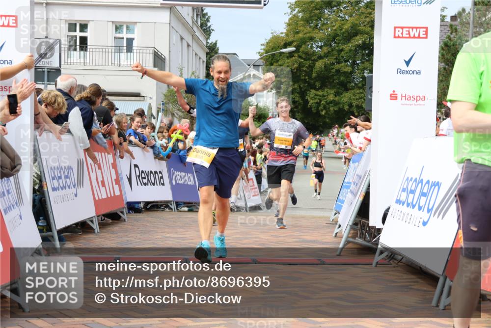 31.08.2025 - 21. Blankeneser Heldenlauf Strokosch-Dieckow http://msf.ph/oto/8696395 31.08.2025 12:26:58 Ziel 5065, 5274, 5275, 5664, 5015, 5818, 5819, 4180 meine-sportfotos.de
