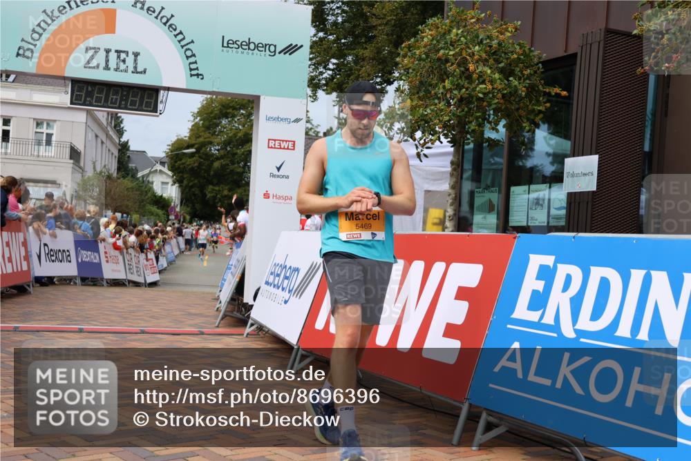 31.08.2025 - 21. Blankeneser Heldenlauf Strokosch-Dieckow http://msf.ph/oto/8696396 31.08.2025 12:22:07 Ziel 5469, 5622, 4281 meine-sportfotos.de
