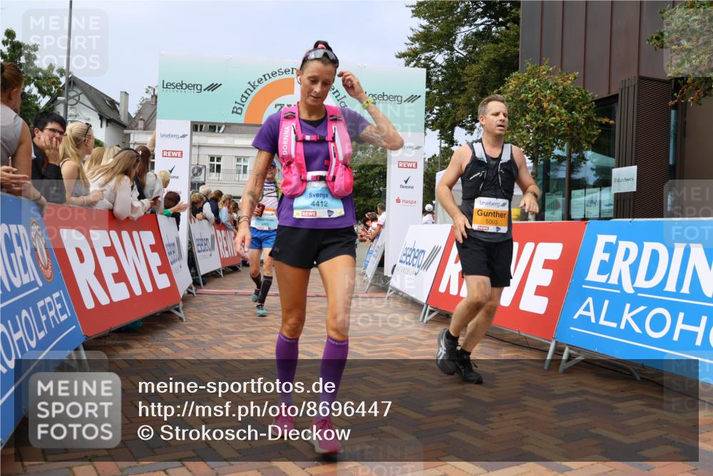 31.08.2025 - 21. Blankeneser Heldenlauf Strokosch-Dieckow http://msf.ph/oto/8696447 31.08.2025 12:21:59 Ziel 5003, 4244, 4396, 4412, 4034, 4281, 4309 meine-sportfotos.de