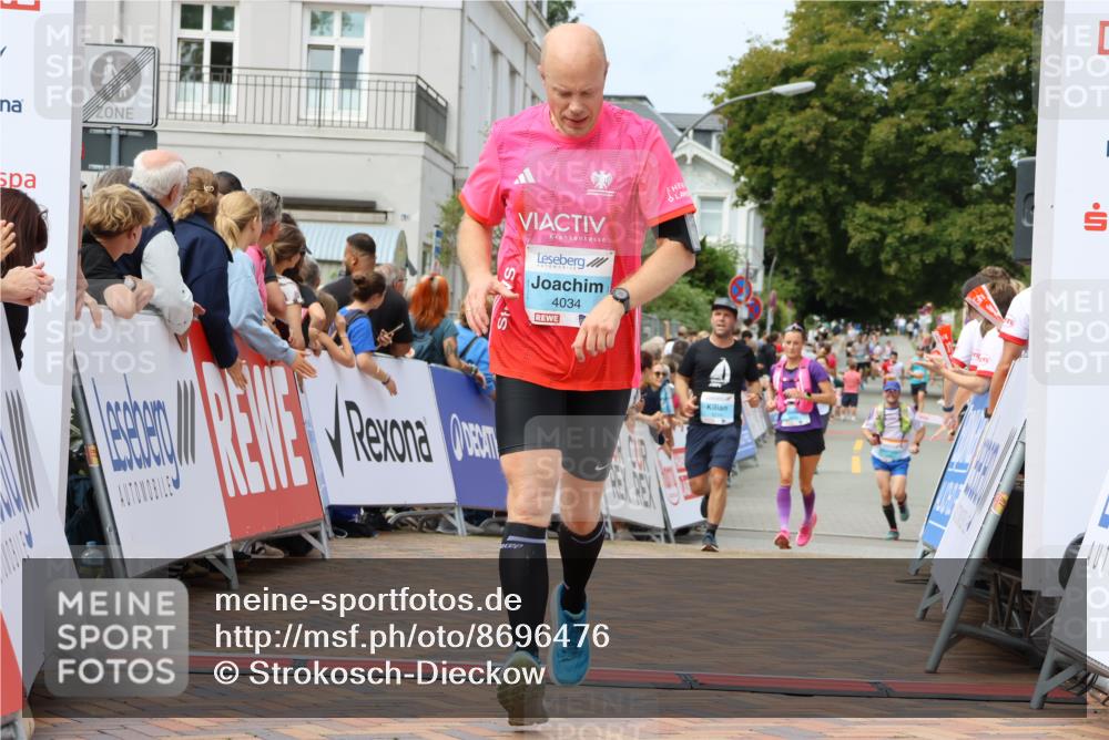 31.08.2025 - 21. Blankeneser Heldenlauf Strokosch-Dieckow http://msf.ph/oto/8696476 31.08.2025 12:21:52 Ziel 4244, 4396, 4412, 4308, 4034 meine-sportfotos.de