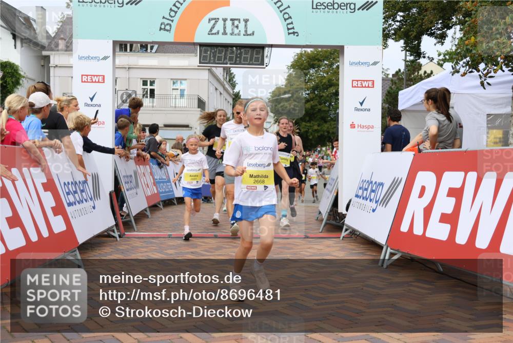 31.08.2025 - 21. Blankeneser Heldenlauf Strokosch-Dieckow http://msf.ph/oto/8696481 31.08.2025 10:34:39 Ziel 2110, 2021, 2424, 2668, 2669, 2667, 2298, 2349, 2350, 2090, 2083 meine-sportfotos.de