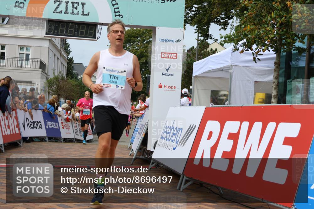 31.08.2025 - 21. Blankeneser Heldenlauf Strokosch-Dieckow http://msf.ph/oto/8696497 31.08.2025 12:21:49 Ziel 4308, 4034 meine-sportfotos.de