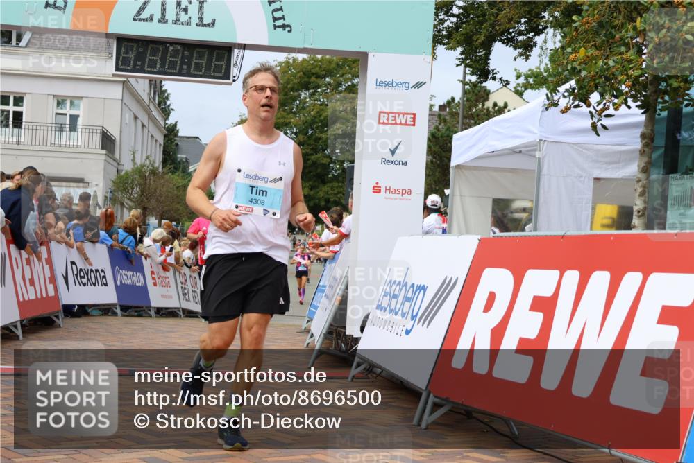 31.08.2025 - 21. Blankeneser Heldenlauf Strokosch-Dieckow http://msf.ph/oto/8696500 31.08.2025 12:21:48 Ziel 4308, 4034 meine-sportfotos.de