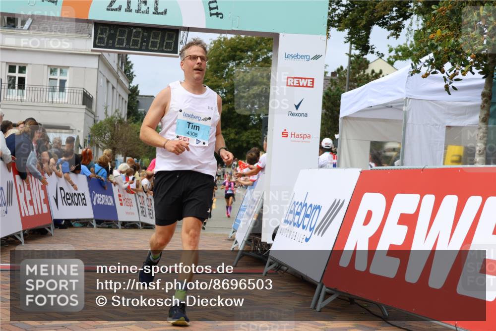 31.08.2025 - 21. Blankeneser Heldenlauf Strokosch-Dieckow http://msf.ph/oto/8696503 31.08.2025 12:21:48 Ziel 4308, 4034 meine-sportfotos.de