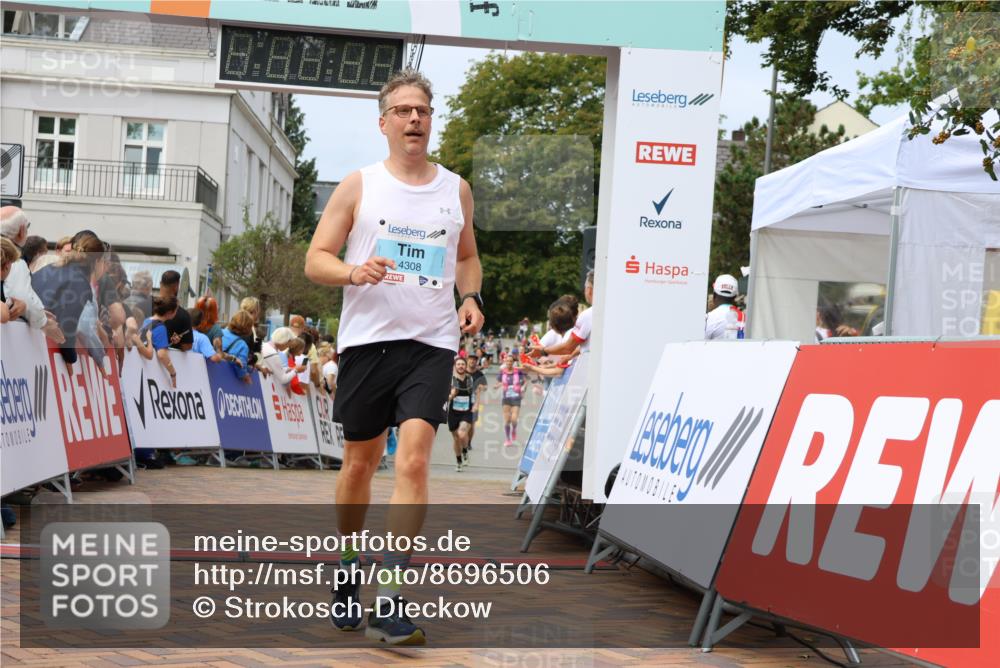 31.08.2025 - 21. Blankeneser Heldenlauf Strokosch-Dieckow http://msf.ph/oto/8696506 31.08.2025 12:21:48 Ziel 4308, 4034 meine-sportfotos.de