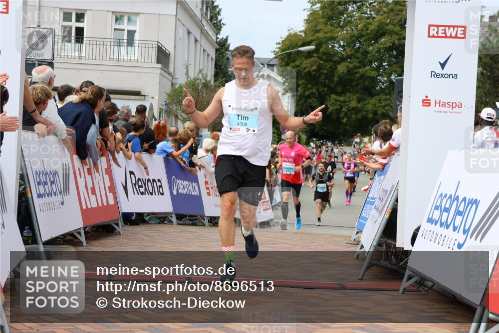 31.08.2025 - 21. Blankeneser Heldenlauf Strokosch-Dieckow http://msf.ph/oto/8696513 31.08.2025 12:21:47 Ziel 4308, 4034 meine-sportfotos.de