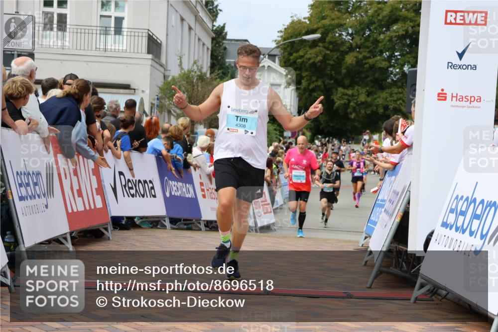 31.08.2025 - 21. Blankeneser Heldenlauf Strokosch-Dieckow http://msf.ph/oto/8696518 31.08.2025 12:21:47 Ziel 4308, 4034 meine-sportfotos.de