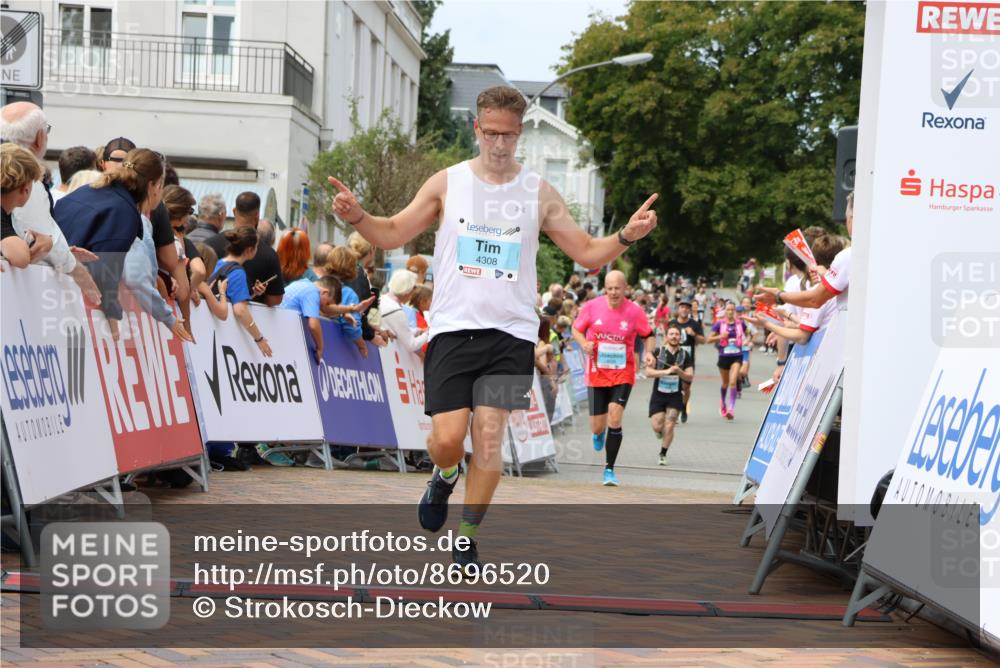 31.08.2025 - 21. Blankeneser Heldenlauf Strokosch-Dieckow http://msf.ph/oto/8696520 31.08.2025 12:21:47 Ziel 4308, 4034 meine-sportfotos.de