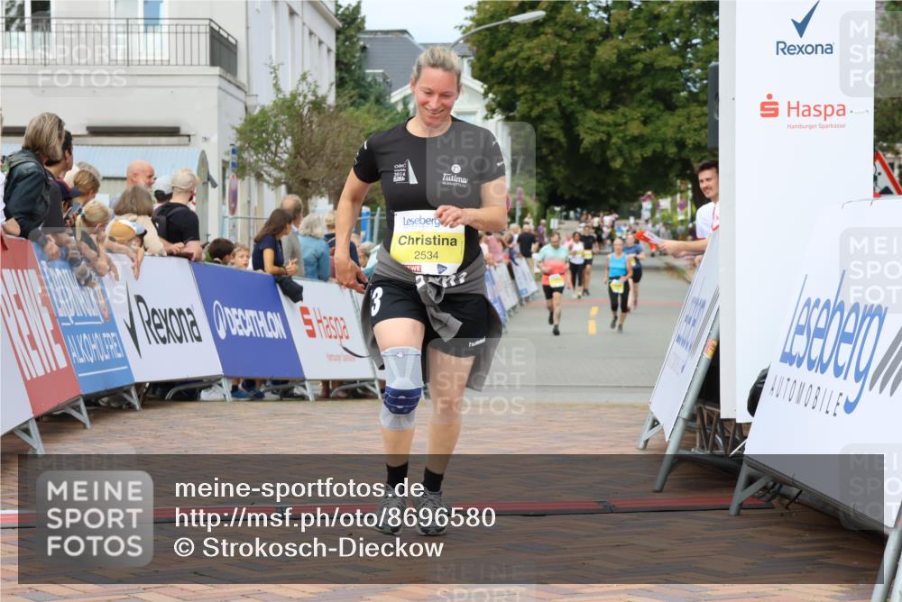 31.08.2025 - 21. Blankeneser Heldenlauf Strokosch-Dieckow http://msf.ph/oto/8696580 31.08.2025 10:33:50 Ziel 2635, 2634, 2530, 2534 meine-sportfotos.de