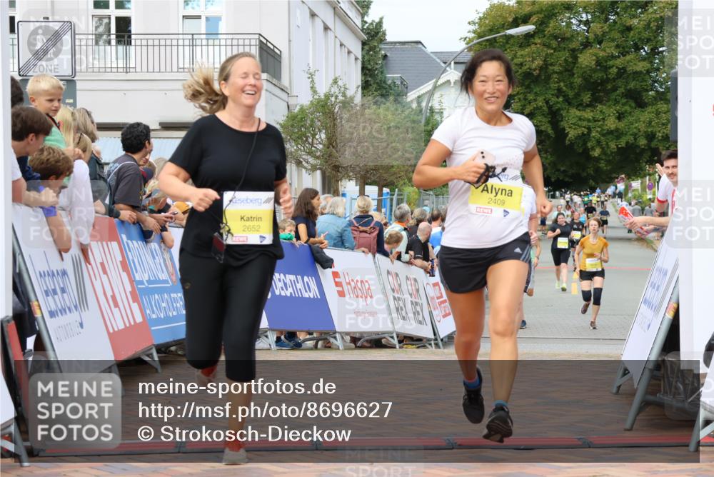 31.08.2025 - 21. Blankeneser Heldenlauf Strokosch-Dieckow http://msf.ph/oto/8696627 31.08.2025 10:33:36 Ziel 2652, 2409, 2044, 2640, 2639, 2542 meine-sportfotos.de