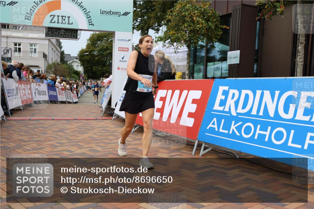 31.08.2025 - 21. Blankeneser Heldenlauf Strokosch-Dieckow http://msf.ph/oto/8696650 31.08.2025 12:21:12 Ziel 4242, 4215 meine-sportfotos.de