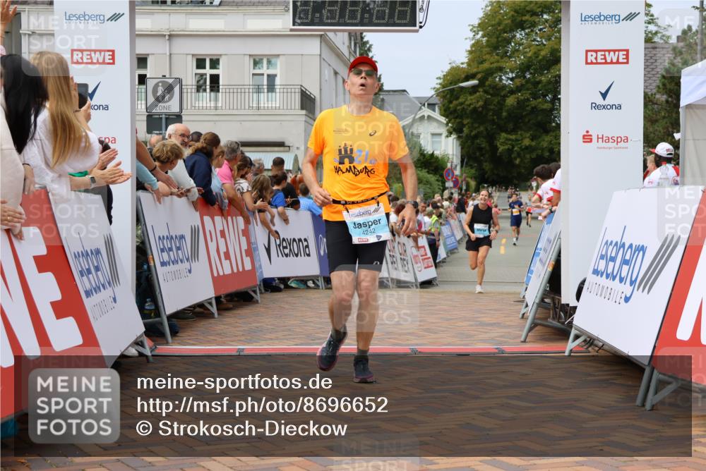 31.08.2025 - 21. Blankeneser Heldenlauf Strokosch-Dieckow http://msf.ph/oto/8696652 31.08.2025 12:21:07 Ziel 4242, 4215 meine-sportfotos.de