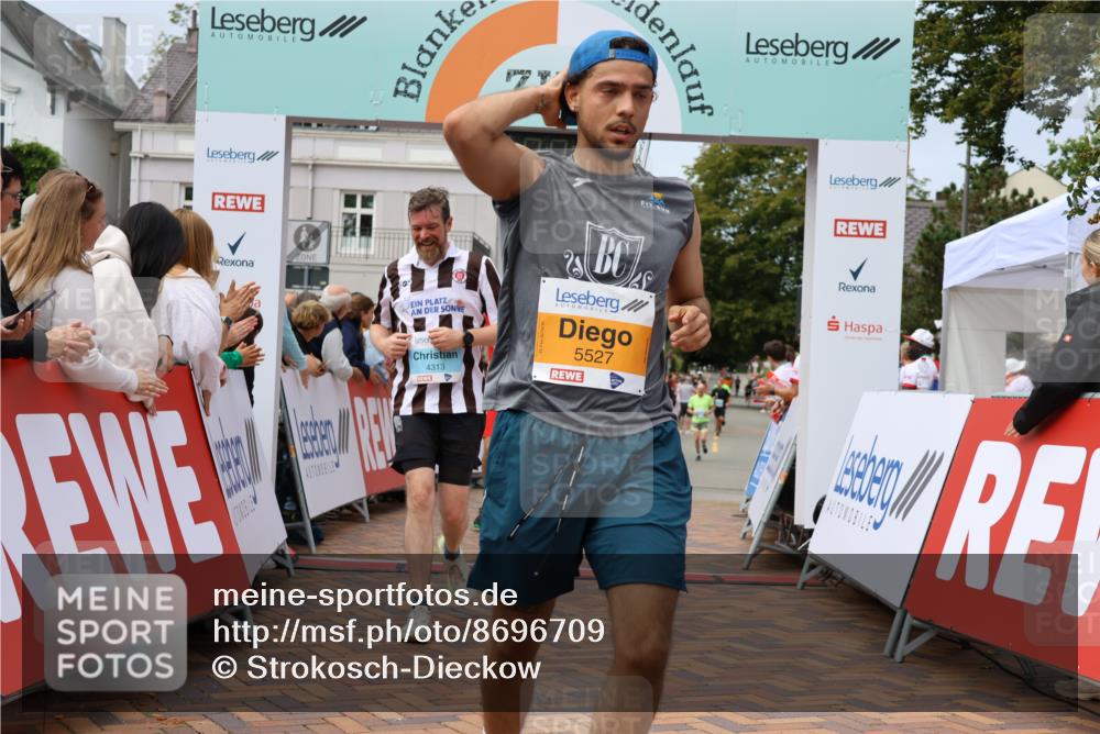 31.08.2025 - 21. Blankeneser Heldenlauf Strokosch-Dieckow http://msf.ph/oto/8696709 31.08.2025 12:20:44 Ziel 5527, 4413, 4260, 4102, 4313, 4348 meine-sportfotos.de