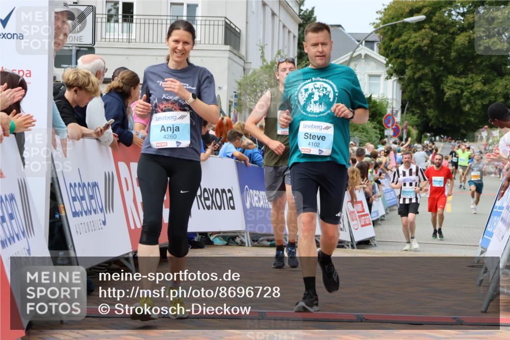 31.08.2025 - 21. Blankeneser Heldenlauf Strokosch-Dieckow http://msf.ph/oto/8696728 31.08.2025 12:20:37 Ziel 5350, 4275, 4274, 4413, 4260, 4102 meine-sportfotos.de