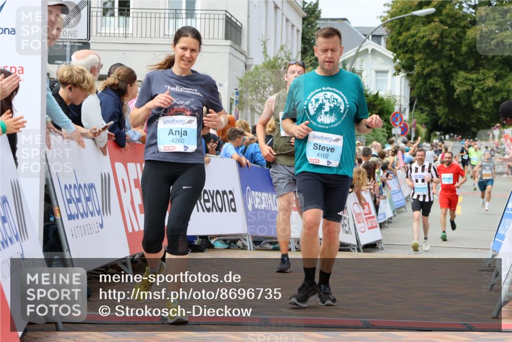 31.08.2025 - 21. Blankeneser Heldenlauf Strokosch-Dieckow http://msf.ph/oto/8696735 31.08.2025 12:20:37 Ziel 5350, 4275, 4274, 4413, 4260, 4102 meine-sportfotos.de