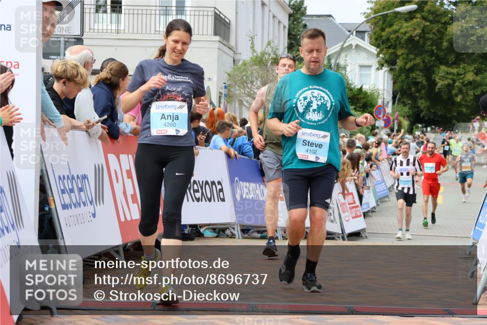 31.08.2025 - 21. Blankeneser Heldenlauf Strokosch-Dieckow http://msf.ph/oto/8696737 31.08.2025 12:20:37 Ziel 5350, 4275, 4274, 4413, 4260, 4102 meine-sportfotos.de