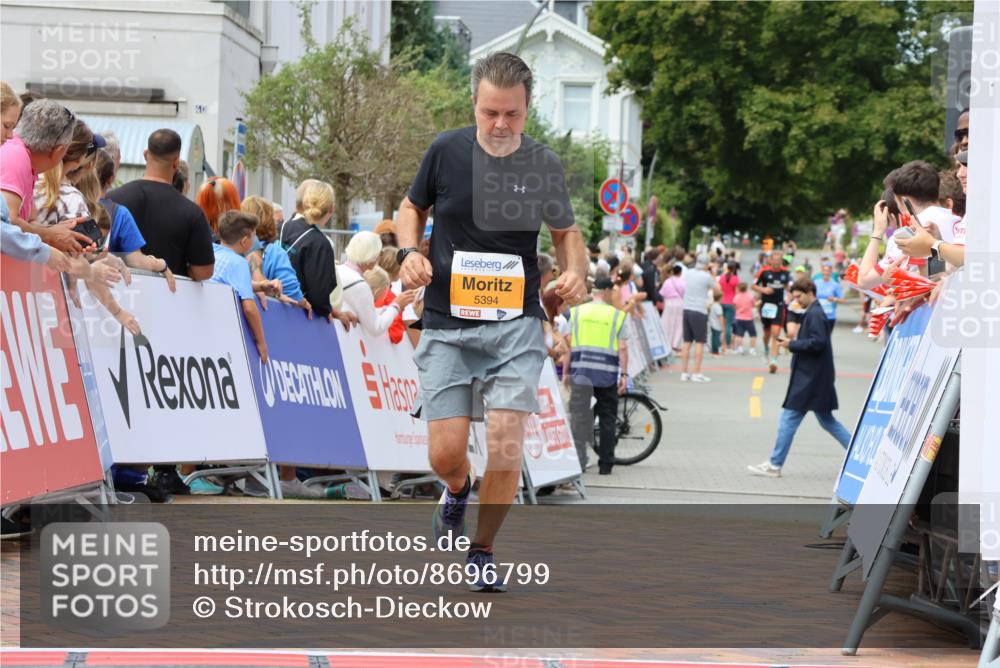 31.08.2025 - 21. Blankeneser Heldenlauf Strokosch-Dieckow http://msf.ph/oto/8696799 31.08.2025 12:20:16 Ziel 5821, 5394 meine-sportfotos.de